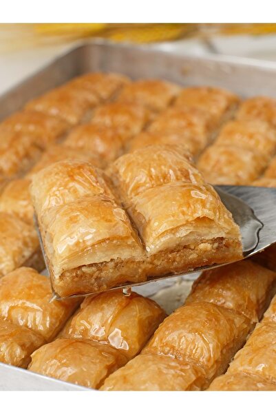 Nejla Hanım Ev Tatlıları Fındıklı Köy Baklavası (1kg)