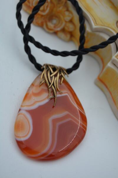 Stoneage مجوهرات قلادة العقيق اليمني