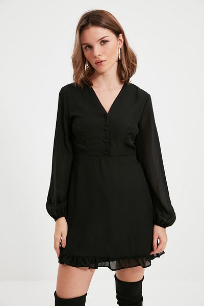 Trendyol Collection Czarna, szczegółowo tkana sukienka zapinana na guziki TWOAW22EL0693