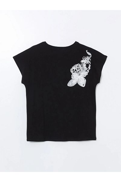 LC Waikiki Γυναικείο T-Shirt με λαιμόκοψη με απλικέ λεπτομέρεια