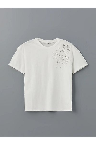 LC Waikiki Γυναικείο T-Shirt με λαιμόκοψη με φλοράλ κέντημα