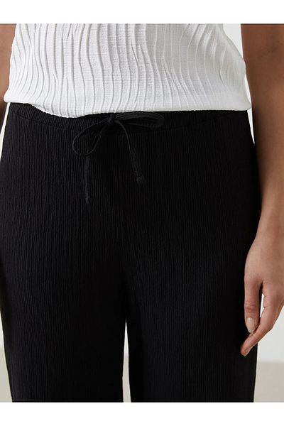 LC Waikiki Pantaloni de damă texturați cu talie elastică