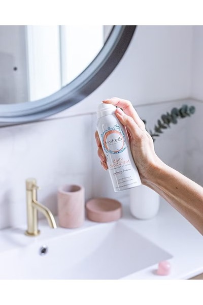 Femfresh Refreshing Deodorant for Intimate Areas for Daily Care Multicolour 125ml