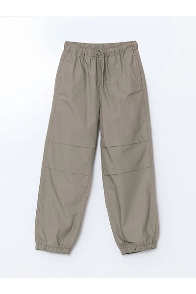 LC Waikiki Pantaloni - Verde - Talie normală