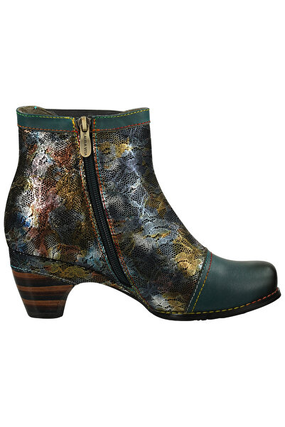 LAURA VITA Vyhlazování