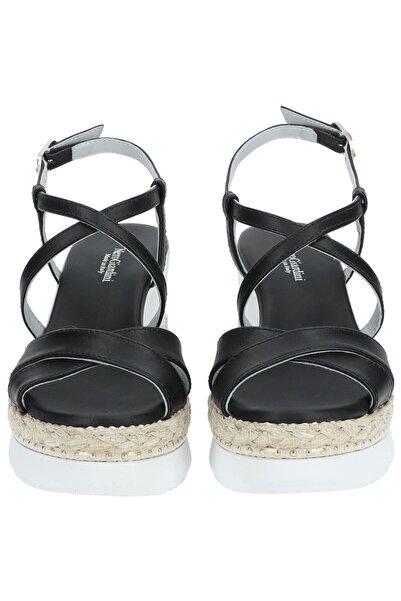 Nero Giardini sandals