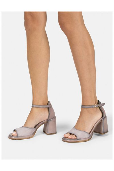 Felmini sandals