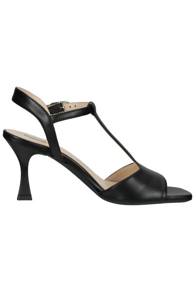 Nero Giardini sandals