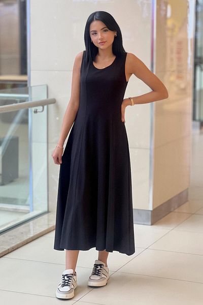 On Fashion Crew Neck Sleeveless Dress