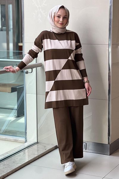 Nuss Mercerized Suit with Thick Horizontal Stripe Pants