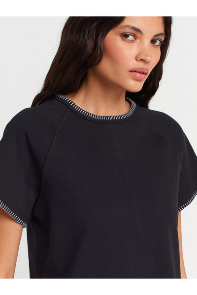 Dilvin 31824 Reglan Kol Kontrast Dikiş Detaylı T-shirt-Siyah