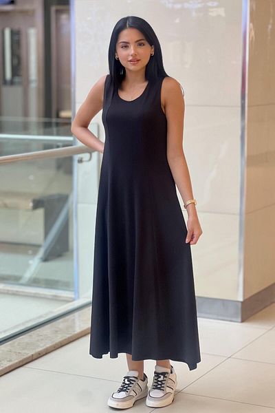 On Fashion Crew Neck Sleeveless Dress
