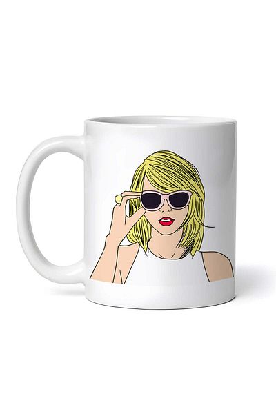 OEM Cană albă personalizată, Taylor Swift cu ochelari, Inovatix®. 330 ml