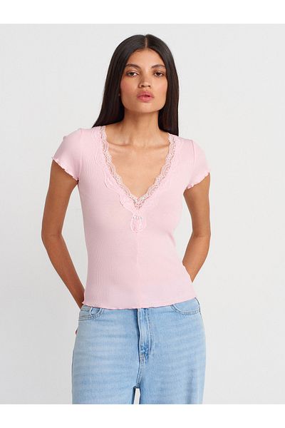 Dilvin 31789 Lace Trimmed V-Neck Top-Powder Pink