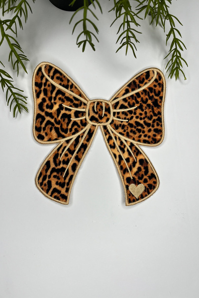 decofav Kurdele Şeklinde Leopar Baskılı Nakışlı Kumaş Kokteyl Peçetesi 1 Adet