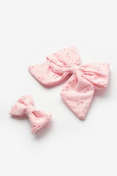 Le Mabelle Pink Scallop Bow Mother Daughter Buckle Set