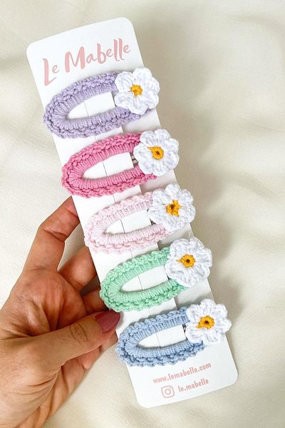 Le Mabelle 5-piece Soft Knitted Flower Buckle Set - Multicolored