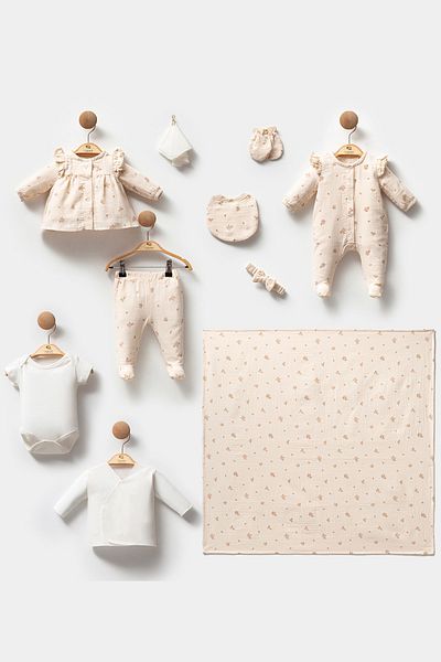 Cassiope Cotton Floral Patterned Soft Textured 10-Piece Baby Girl Hospital Discharge Set