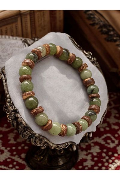 ms denis "The Elegance of Nature: an Authentic Bracelet Designed with Jade and Bamboo"