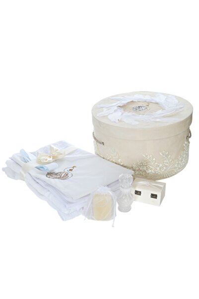 Recostore Trusou botez fete 9 piese, Lebada, ivoire, REC3020