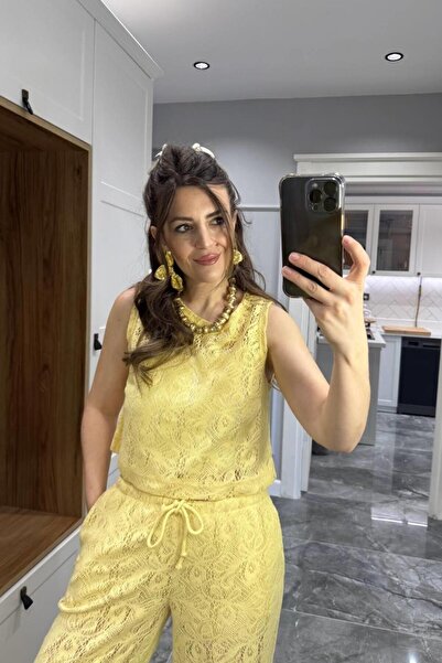 Banu Angay Kroşe Crop ve Şort Astarlı Pantolon Takım Sarı