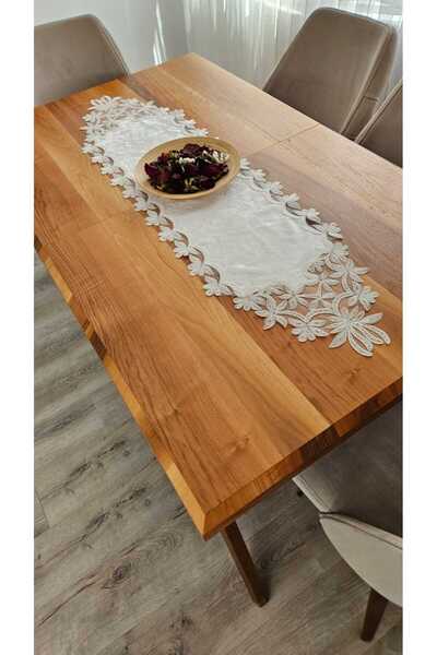 ZESA HOME Luxury French Lace Velvet Runner
