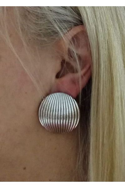 mos&more Silver Line Detailed Bombe Earrings