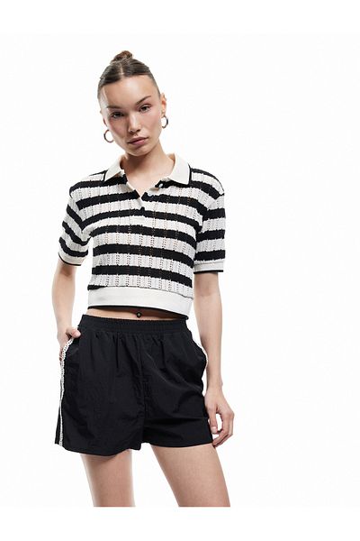 Koton Normal Waist Lace Detailed Parachute Striped Mini Shorts