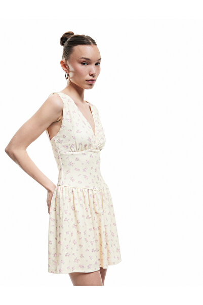 Koton V Yaka Kolsuz Korse Detaylı Çiçekli Mini Elbise
