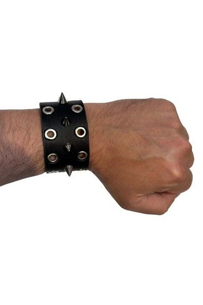 Metal Giyim Bird Eye Spike Detailed Bracelet
