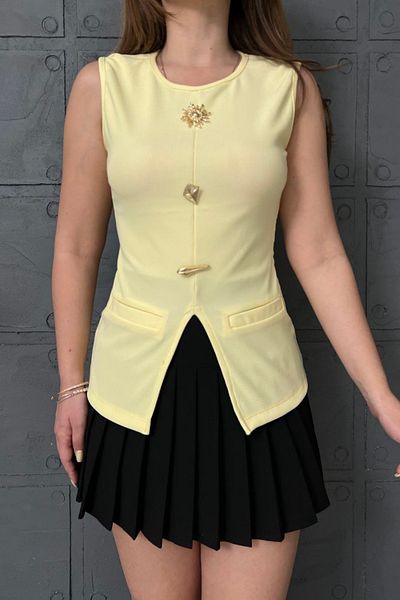 Sorridi Accessory Detailed Blouse Vest
