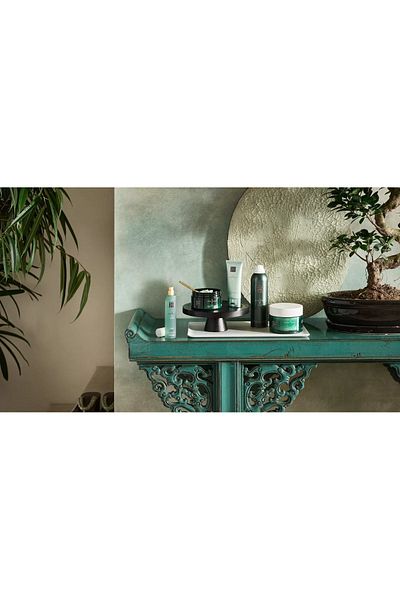 Rituals ذا ريتوال أوف جينج كريم الجسم 220 مل زهرة اللوتس والعناب
