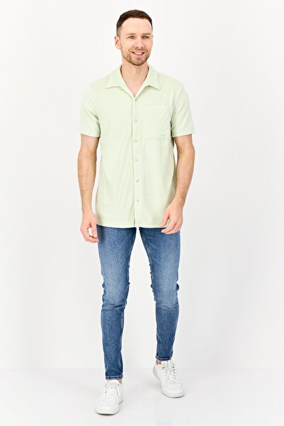 Vans Men Classic Fit Textured Short Sleeves Casual Shirt, Cream