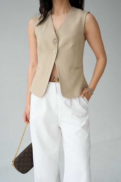 LOOSH Women's Beige Two Button Pocket Detailed Vest