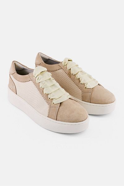 Geox Women D Skyely Lace Up Casual Shoes, Taupe