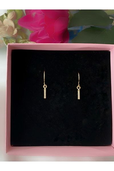 Asia by Leuvoié Asia by Leuvoie İ Letter Zircon Stone Earrings