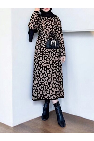 HİJABAYA Πλεκτό φόρεμα με στρογγυλή λαιμόκοψη