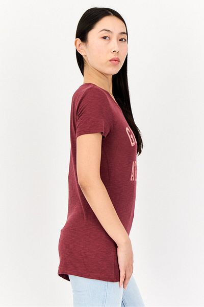 GAP Women Crew Neck Short Sleeves Graphic Print T-Shirt, Maroon
