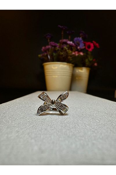 Mutenaura Luxury Imported Ear Cuff with Stone Detail No Holes Required