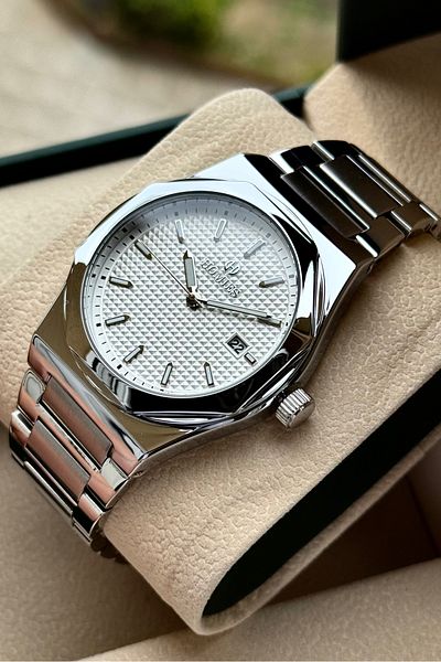 Homies Men's Wristwatch with Gift Box and Bracelet. Hmmys01