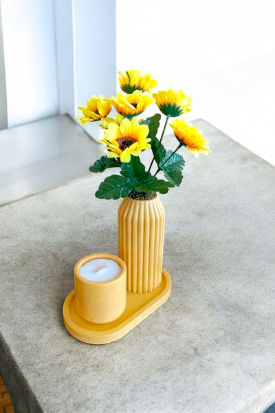 Milinza مجموعة من 3 قطع تحت عنوان عباد الشمس - مزهرية وطبق وشمعة وزهور صناعية (بما في ذلك الزهور)