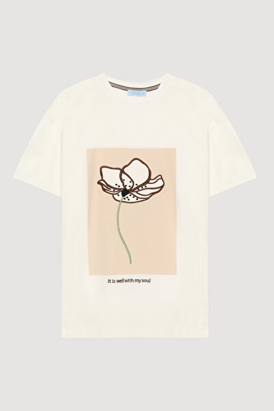 Quzu Printed-Floral Embroidered Ecru T-Shirt