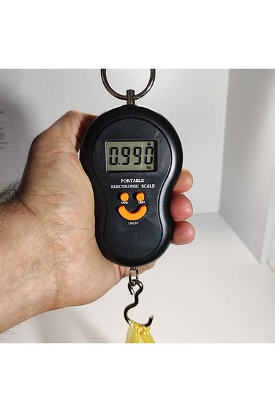 MACVI Cantar Electronic de Mana Portabil Macvi®, cu Afisaj Digital Iluminat, Capacitate 50 kg