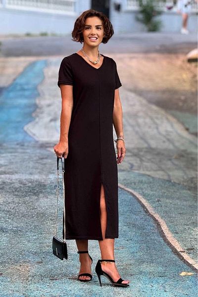 Nevin Kaya Moda Μαύρο φόρεμα με λαιμόκοψη V με λεπτομέρεια από 100% βαμβάκι