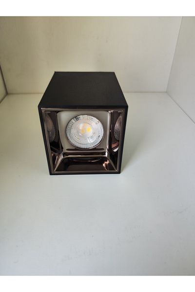 ULTRAS PERA Surface Mounted Cube 6500K Led Spot Black-Rose