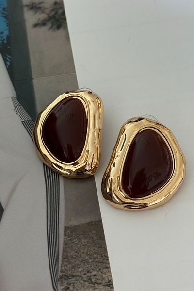 Trendy Butik Gold Plate Detailed Stone Earrings