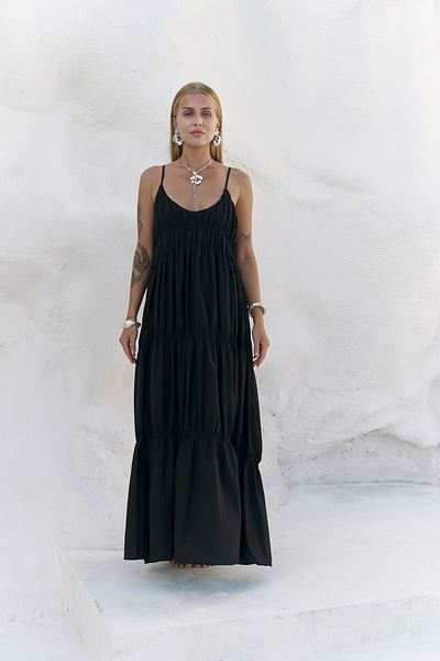 MAİ COLLECTİON Rochie lungă neagră Dozza cu bretele
