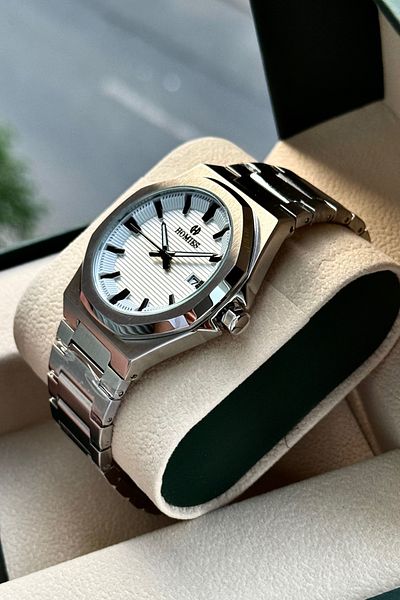 Homies Men's Wristwatch 2 Years Warranty with Calendar Display Bracelet Gift.Hmprm978986