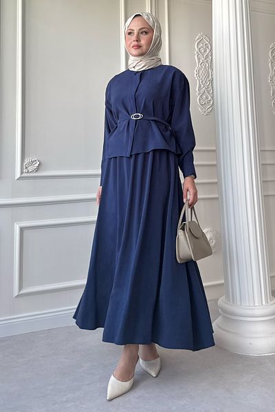 InStyle بدلة زرقاء داكنة داكنة مع تنورة بحزام رفيع