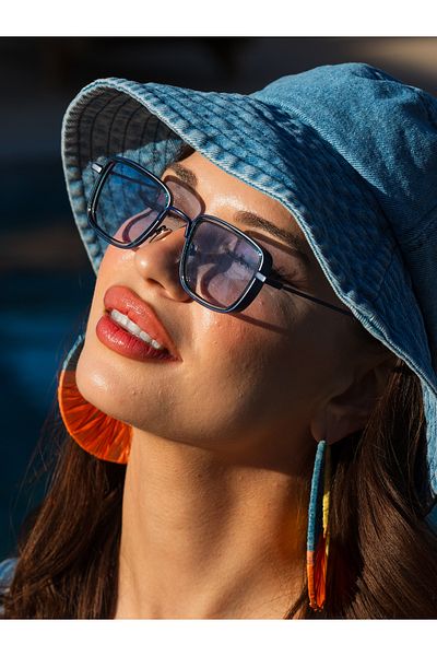 Angel Eyes Minimal Blue Sunglasses - Small Square Blue Frame and High Quality Ce Certificate